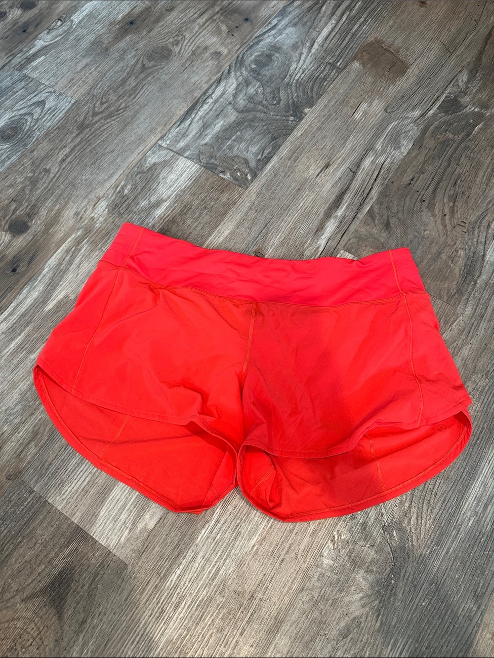 NEW without tags! Lululemon Speed Up Short Long *4" Updated Fit Carnation Red